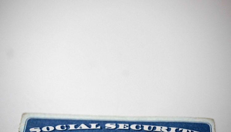 Do federal government employees get Social Security?