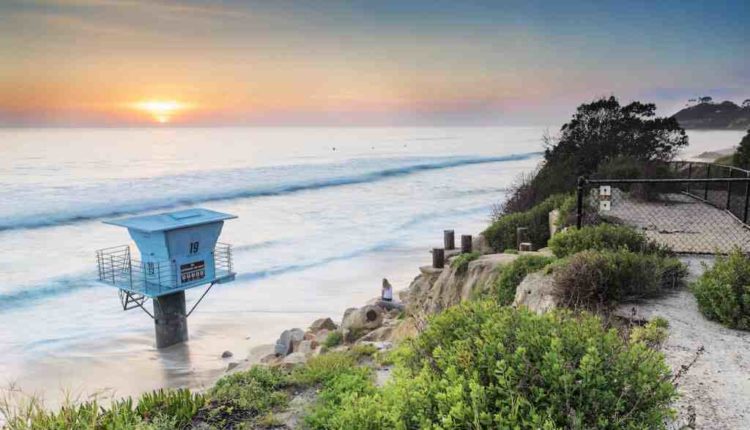 What county is Encinitas California in?