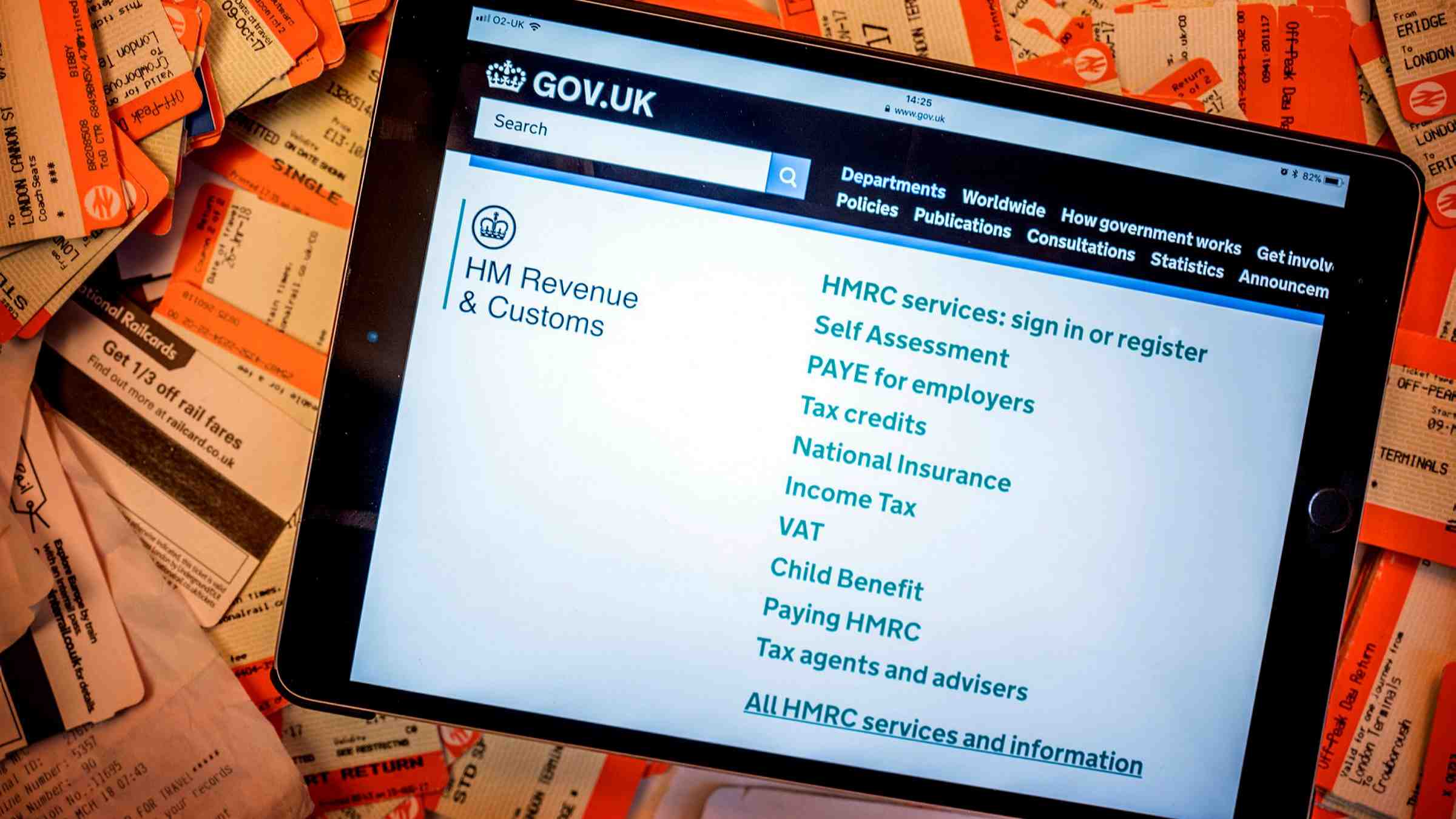 How does tax work with 2 jobs UK?
