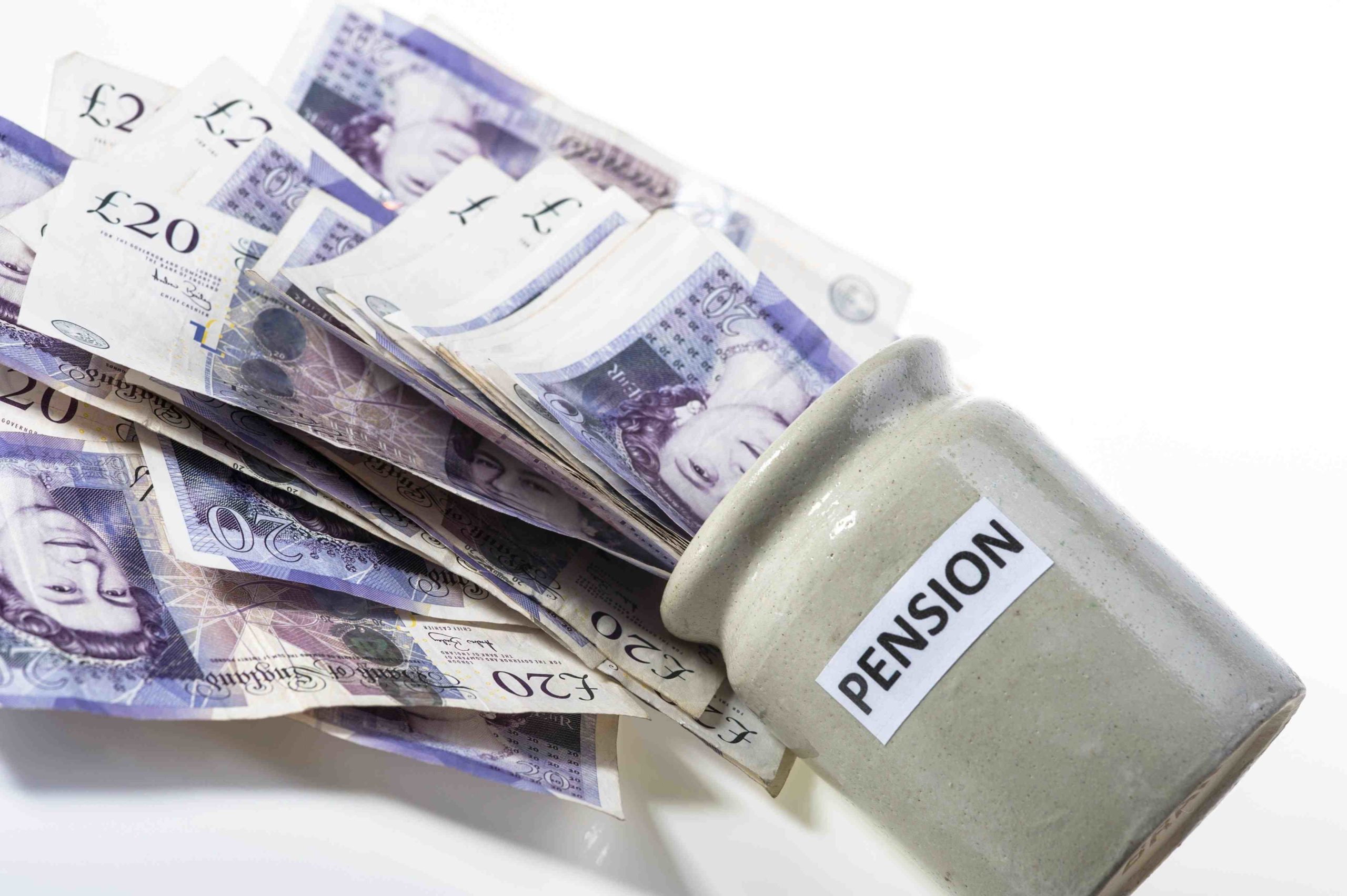 How much does the average person make a month UK?