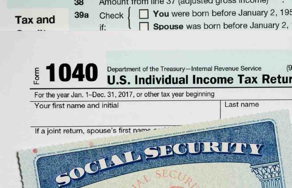 How much tax do I pay on 401k withdrawal at 59 1 2?