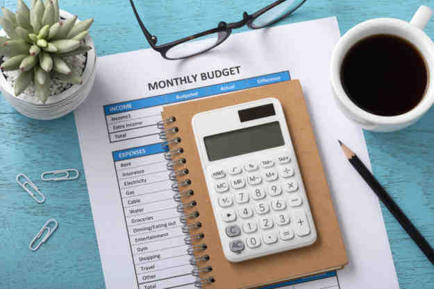 Is it better to take Social Security at 62 or 67?