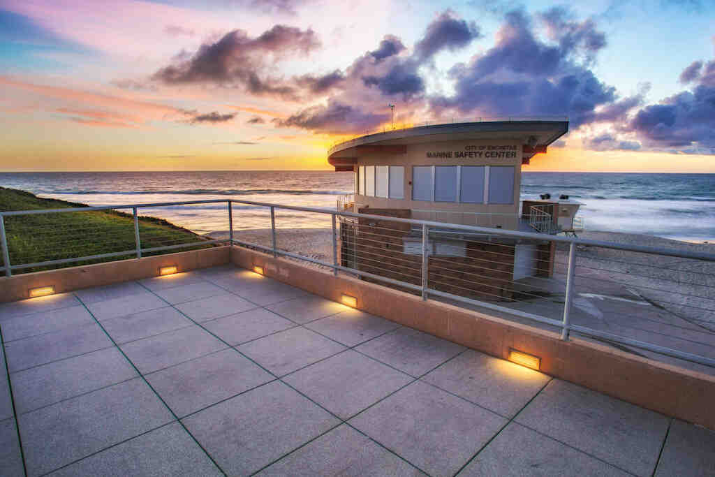 Can you drink on the beach in Encinitas?