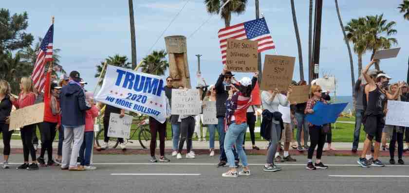 Is La Jolla a wealthy area?